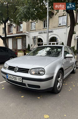 Хэтчбек Volkswagen Golf 2003 в Черкассах