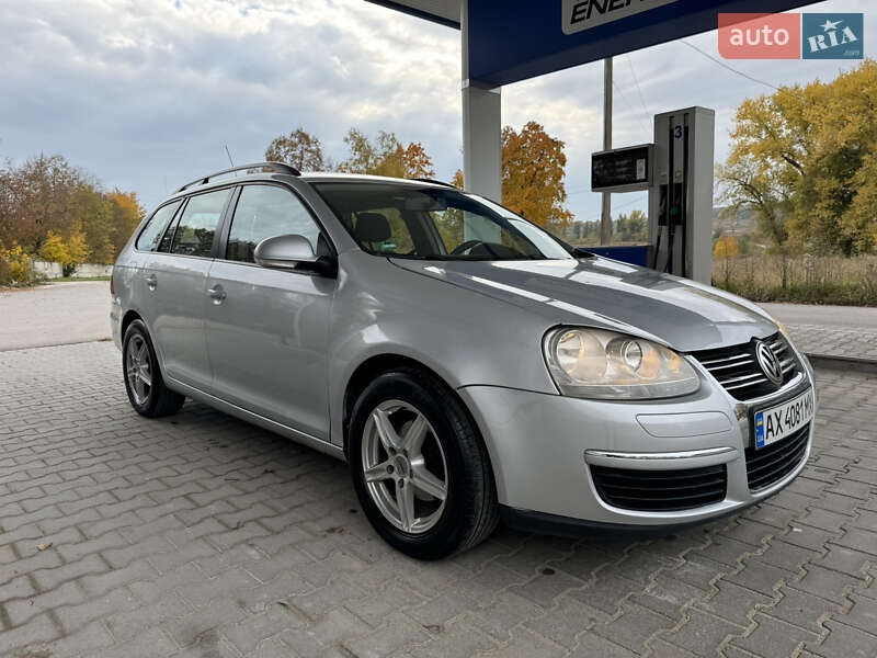 Универсал Volkswagen Golf 2009 в Сокирянах
