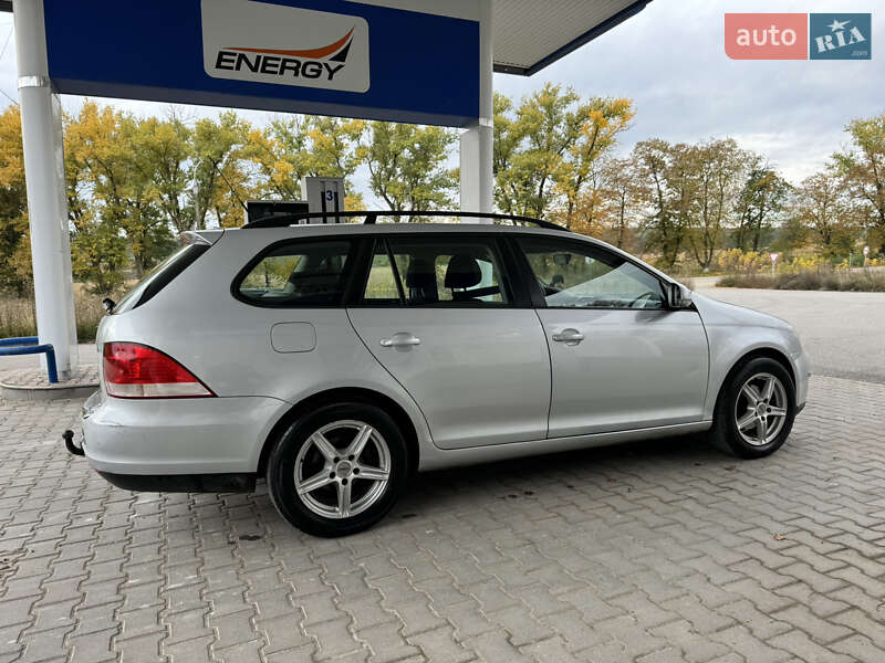 Универсал Volkswagen Golf 2009 в Сокирянах