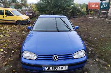 Хетчбек Volkswagen Golf 1999 в Тростянці