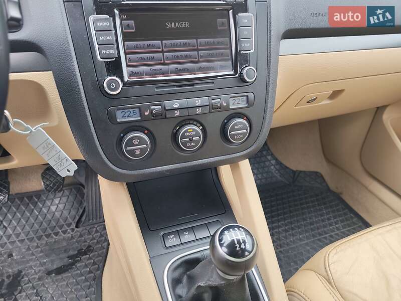 Универсал Volkswagen Golf 2007 в Житомире