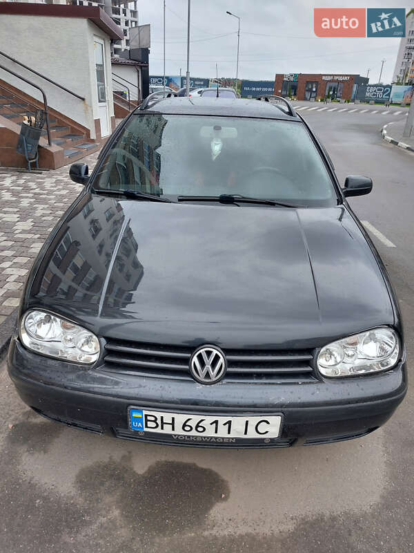 Универсал Volkswagen Golf 2001 в Крюковщине
