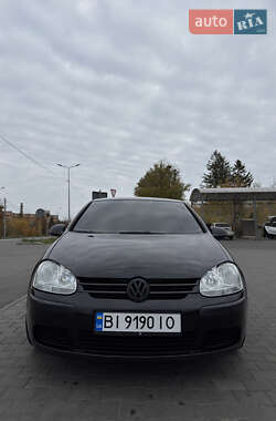 Хэтчбек Volkswagen Golf 2004 в  фото 8 Хэтчбек Volkswagen Golf 2004 в