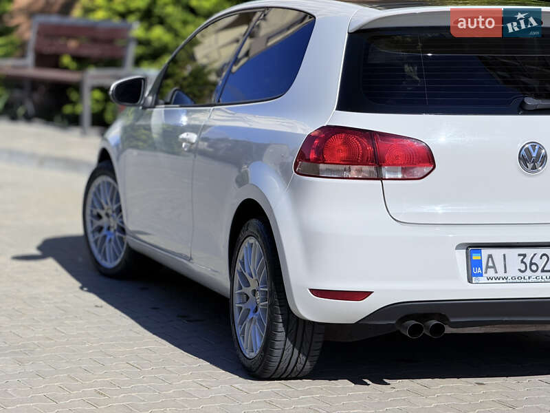 Хэтчбек Volkswagen Golf 2011 в Одессе