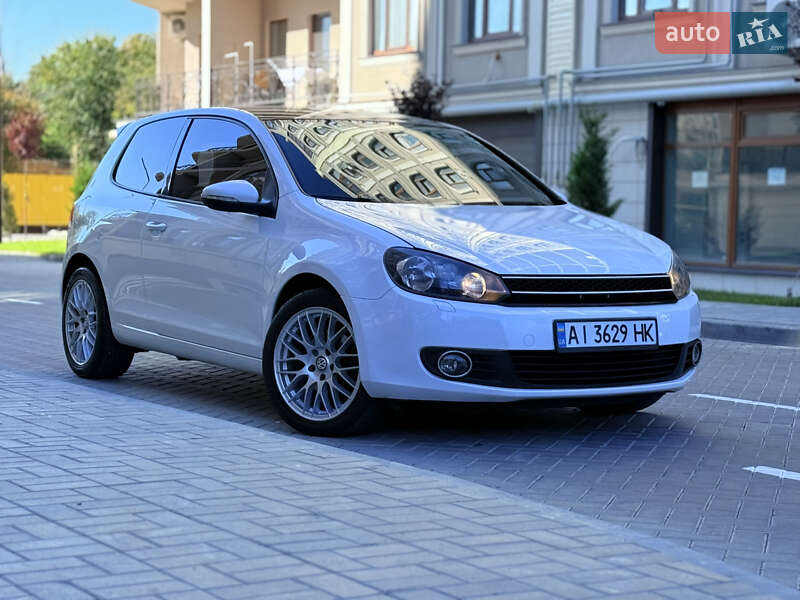 Хэтчбек Volkswagen Golf 2011 в Одессе