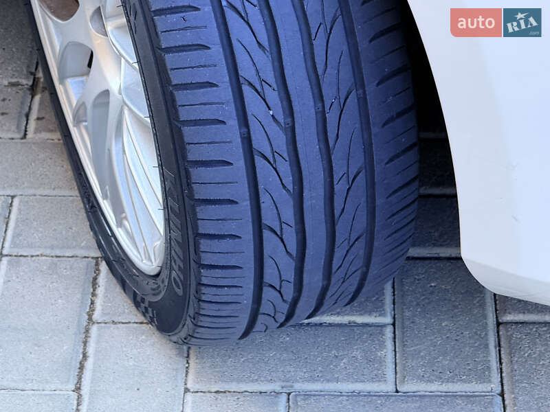 Хэтчбек Volkswagen Golf 2011 в Одессе