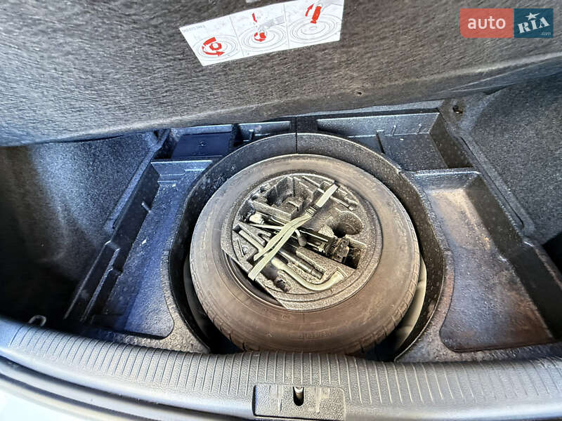 Хэтчбек Volkswagen Golf 2011 в Одессе