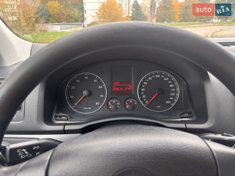 Универсал Volkswagen Golf 2008 в Киеве фото 17 Универсал Volkswagen Golf 2008 в Киеве