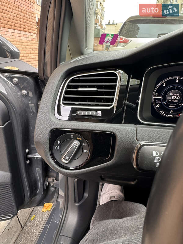 Универсал Volkswagen Golf 2018 в Киеве фото 34 Универсал Volkswagen Golf 2018 в Киеве