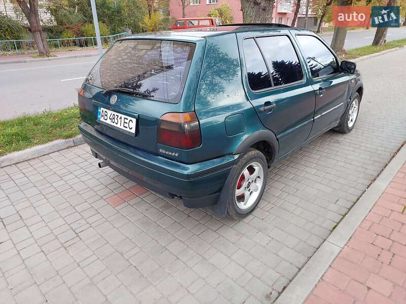 Хетчбек Volkswagen Golf 1998 в Могилів-Подільському