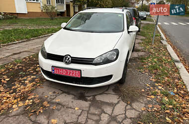 Универсал Volkswagen Golf 2010 в Чернигове