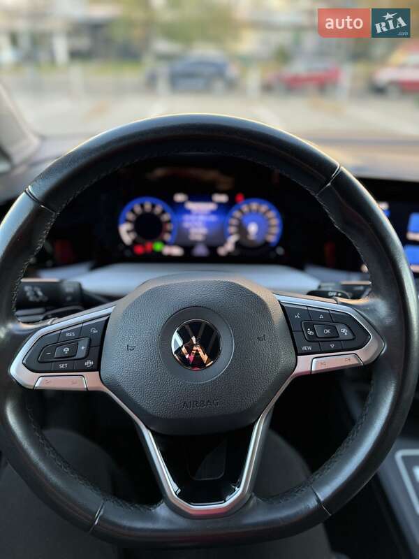 Универсал Volkswagen Golf 2021 в Киеве