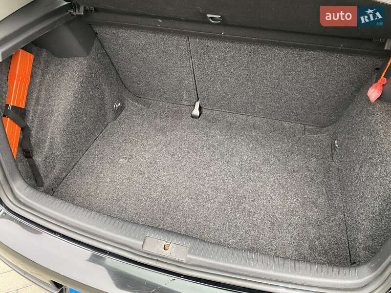 Хэтчбек Volkswagen Golf 2006 в Житомире фото 14 Хэтчбек Volkswagen Golf 2006 в Житомире