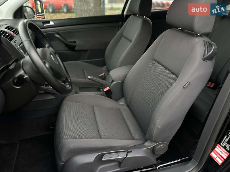 Хэтчбек Volkswagen Golf 2005 в Виннице фото 27 Хэтчбек Volkswagen Golf 2005 в Виннице