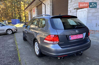 Универсал Volkswagen Golf 2010 в 