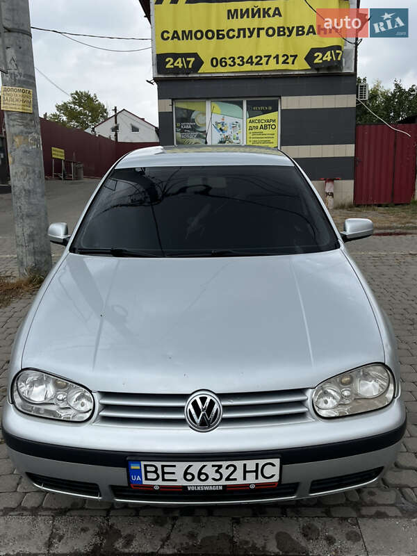 Хэтчбек Volkswagen Golf 2000 в Николаеве