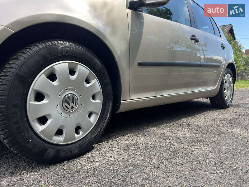 Хэтчбек Volkswagen Golf 2005 в Киеве фото 6 Хэтчбек Volkswagen Golf 2005 в Киеве