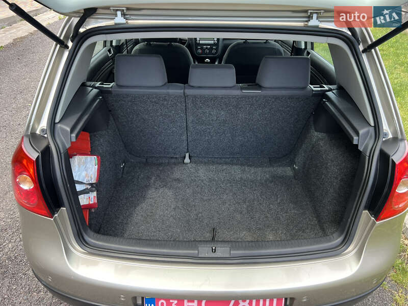 Хэтчбек Volkswagen Golf 2005 в Киеве фото 13 Хэтчбек Volkswagen Golf 2005 в Киеве