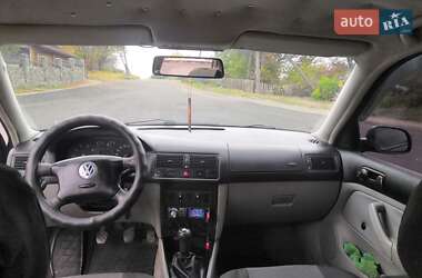 Хэтчбек Volkswagen Golf 1998 в  фото 3 Хэтчбек Volkswagen Golf 1998 в
