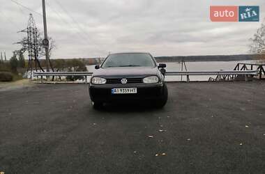 Хэтчбек Volkswagen Golf 1998 в  фото 11 Хэтчбек Volkswagen Golf 1998 в