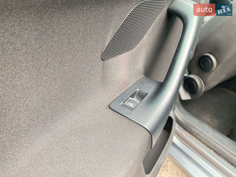 Універсал Volkswagen Golf 2011 в Вінниці