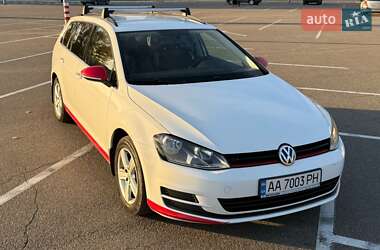 Универсал Volkswagen Golf 2015 в Киеве