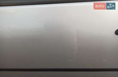 Хэтчбек Volkswagen Golf 2003 в  фото 9 Хэтчбек Volkswagen Golf 2003 в