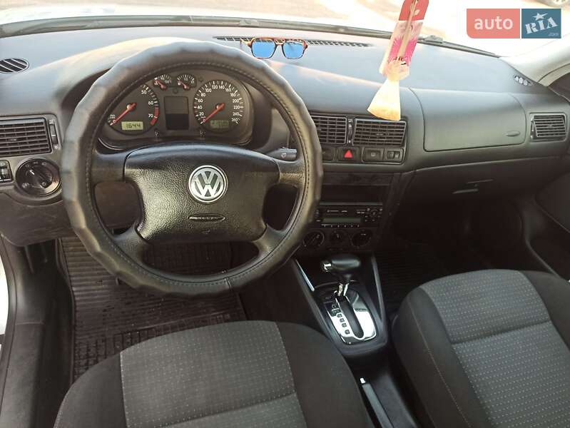 Хетчбек Volkswagen Golf 2003 в Черкасах фото 13 Хетчбек Volkswagen Golf 2003 в Черкасах