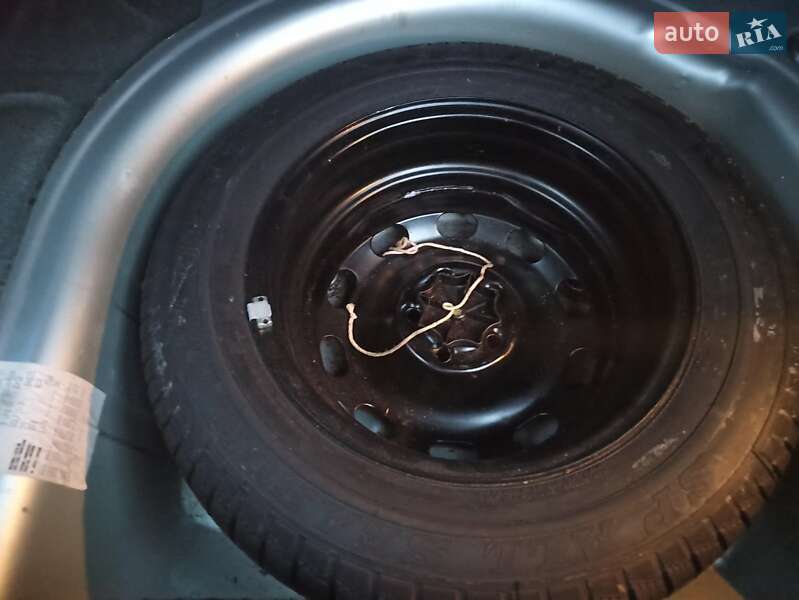 Хетчбек Volkswagen Golf 2003 в Черкасах фото 23 Хетчбек Volkswagen Golf 2003 в Черкасах