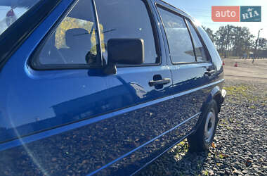 Хэтчбек Volkswagen Golf 1986 в  фото 10 Хэтчбек Volkswagen Golf 1986 в