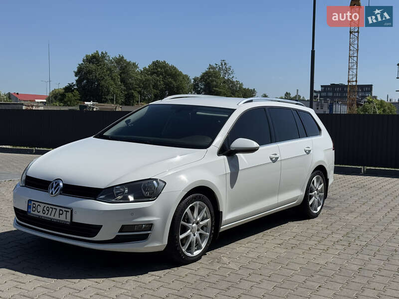 Універсал Volkswagen Golf 2015 в Львові