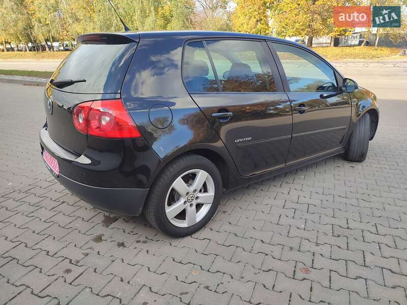 Хэтчбек Volkswagen Golf 2008 в Белой Церкви