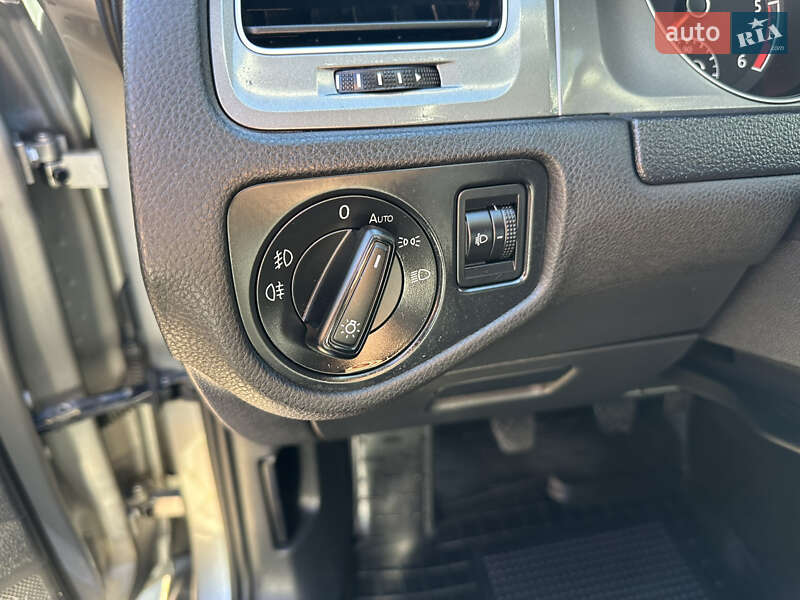 Универсал Volkswagen Golf 2015 в Лопатине фото 35 Универсал Volkswagen Golf 2015 в Лопатине