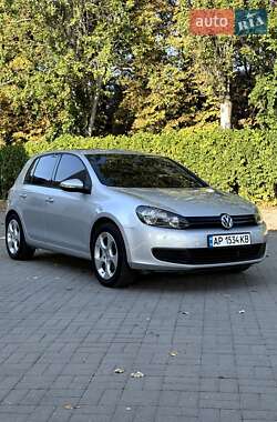 Хэтчбек Volkswagen Golf 2009 в Запорожье