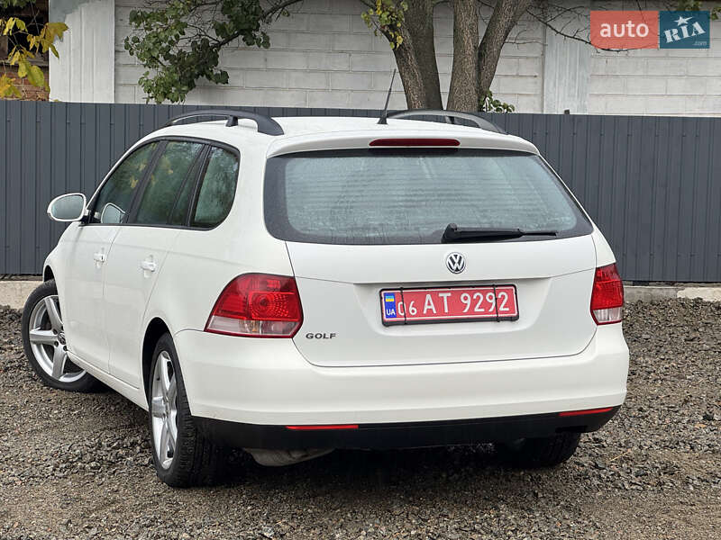 Универсал Volkswagen Golf 2008 в Смеле