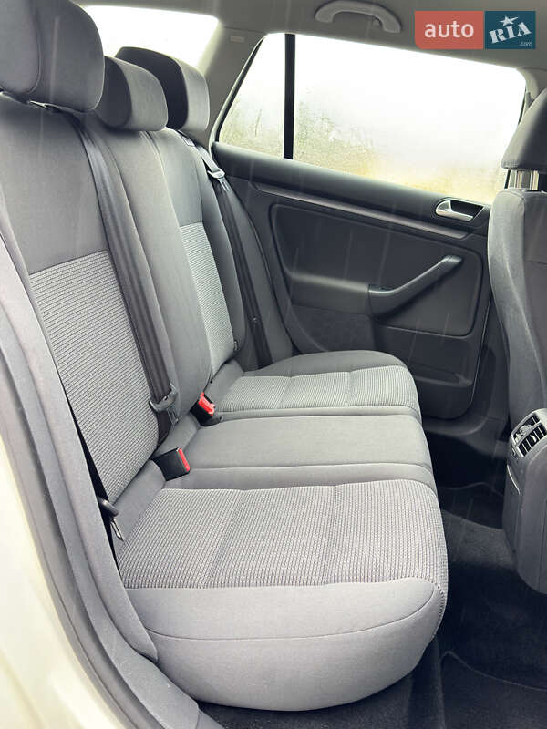 Универсал Volkswagen Golf 2008 в Смеле