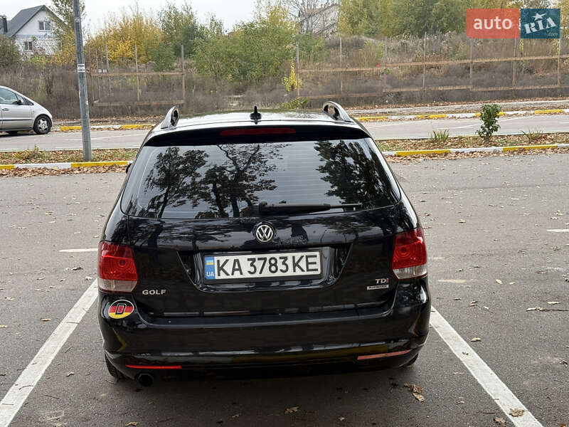 Универсал Volkswagen Golf 2011 в Киеве