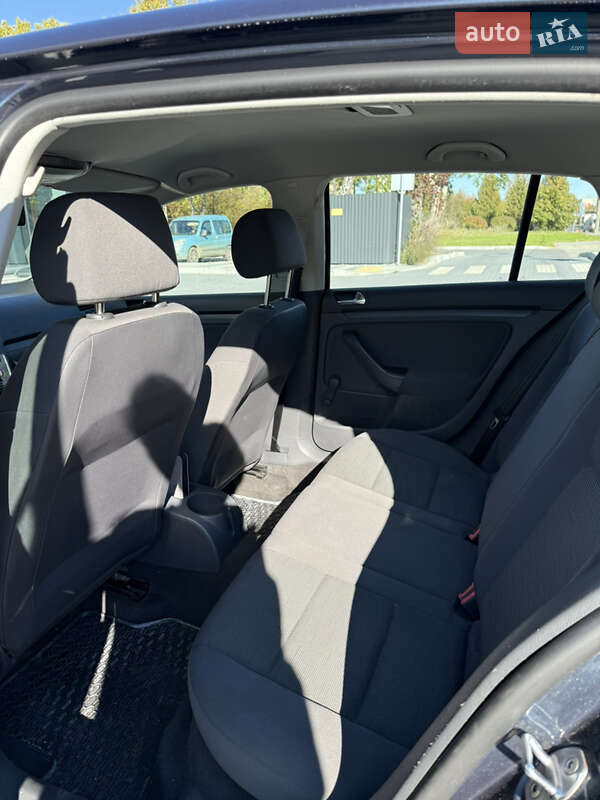 Хэтчбек Volkswagen Golf 2005 в Луцке фото 8 Хэтчбек Volkswagen Golf 2005 в Луцке