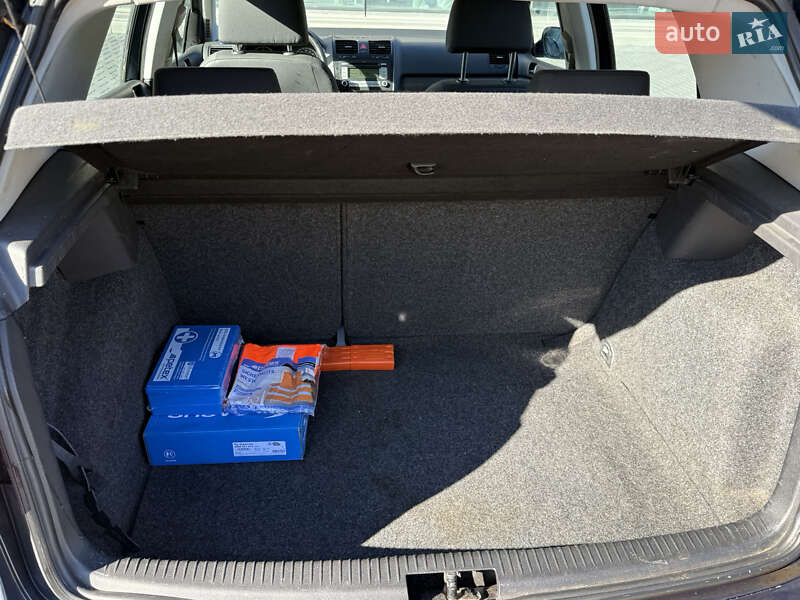 Хэтчбек Volkswagen Golf 2005 в Луцке фото 9 Хэтчбек Volkswagen Golf 2005 в Луцке