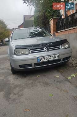 Універсал Volkswagen Golf 2006 в Вінниці