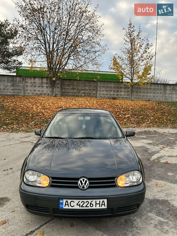 Хэтчбек Volkswagen Golf 2000 в Вараше фото 2 Хэтчбек Volkswagen Golf 2000 в Вараше