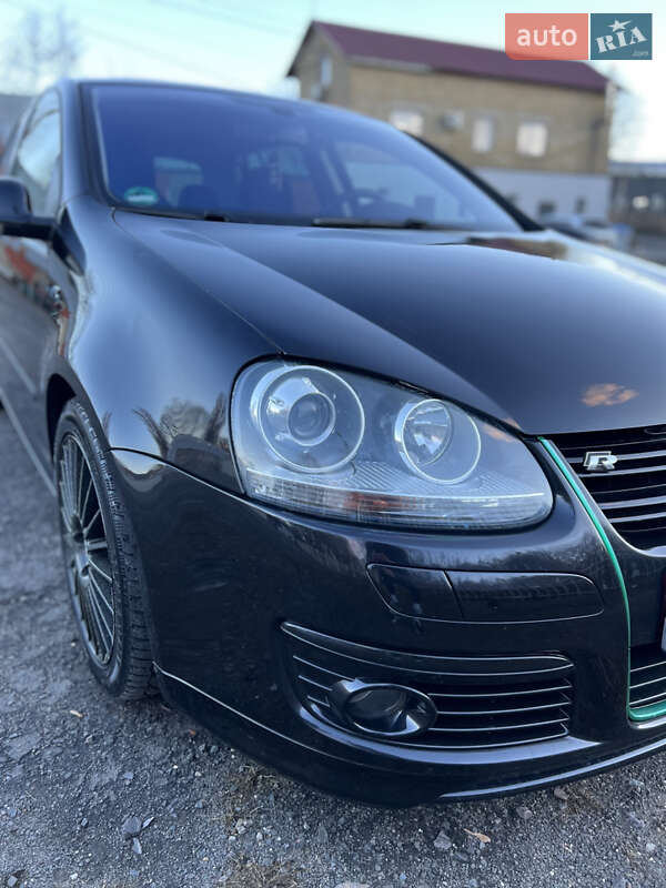 Хетчбек Volkswagen Golf 2008 в Рівному