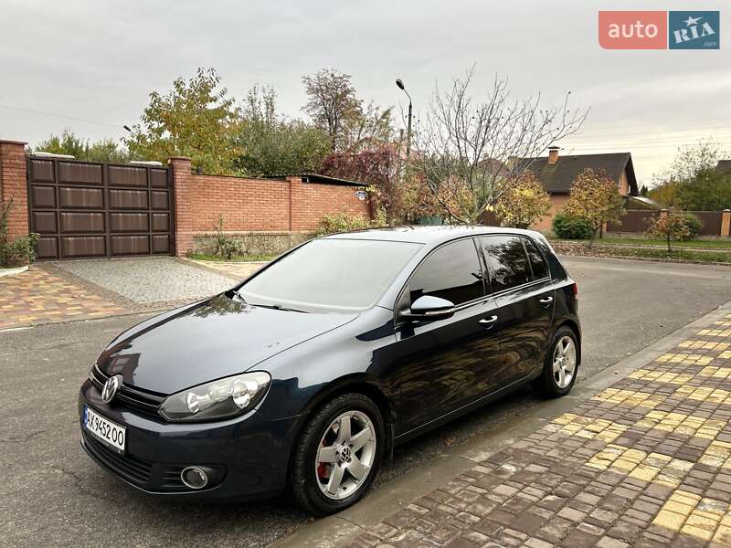 Хэтчбек Volkswagen Golf 2012 в Харькове