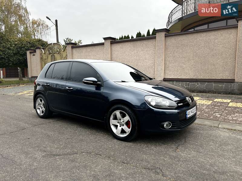 Хэтчбек Volkswagen Golf 2012 в Харькове
