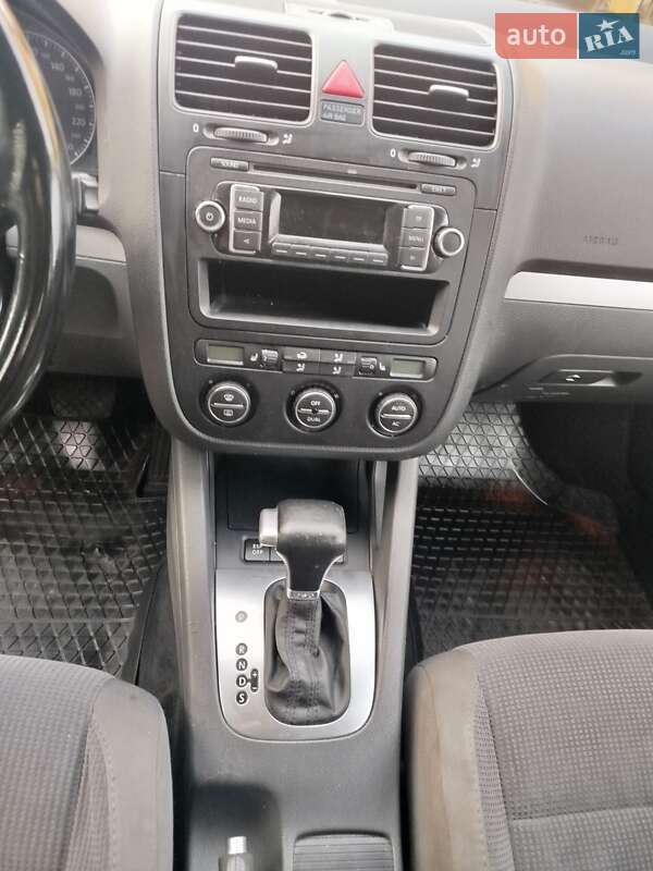 Універсал Volkswagen Golf 2008 в Володимирі фото 13 Універсал Volkswagen Golf 2008 в Володимирі