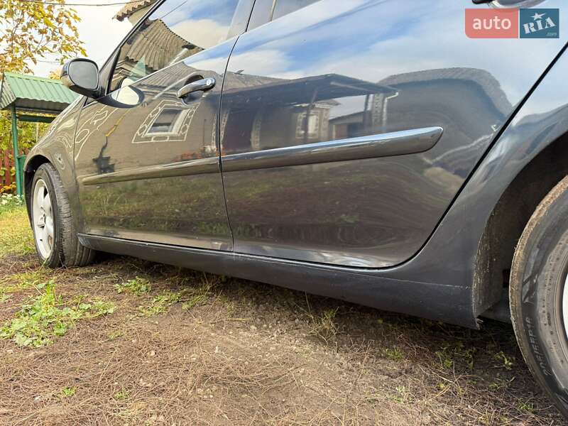 Хэтчбек Volkswagen Golf 2007 в Хмельницком