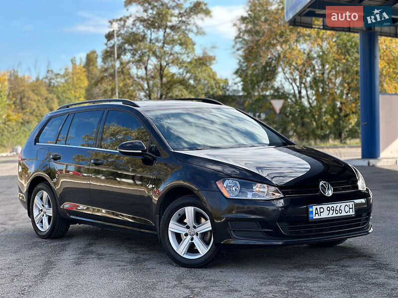 Універсал Volkswagen Golf 2015 в Дніпрі