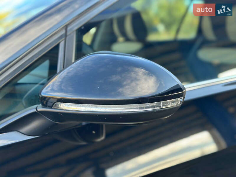 Універсал Volkswagen Golf 2015 в Дніпрі