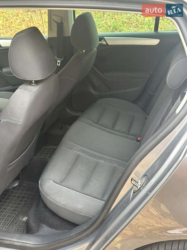 Хэтчбек Volkswagen Golf 2011 в Киеве фото 9 Хэтчбек Volkswagen Golf 2011 в Киеве
