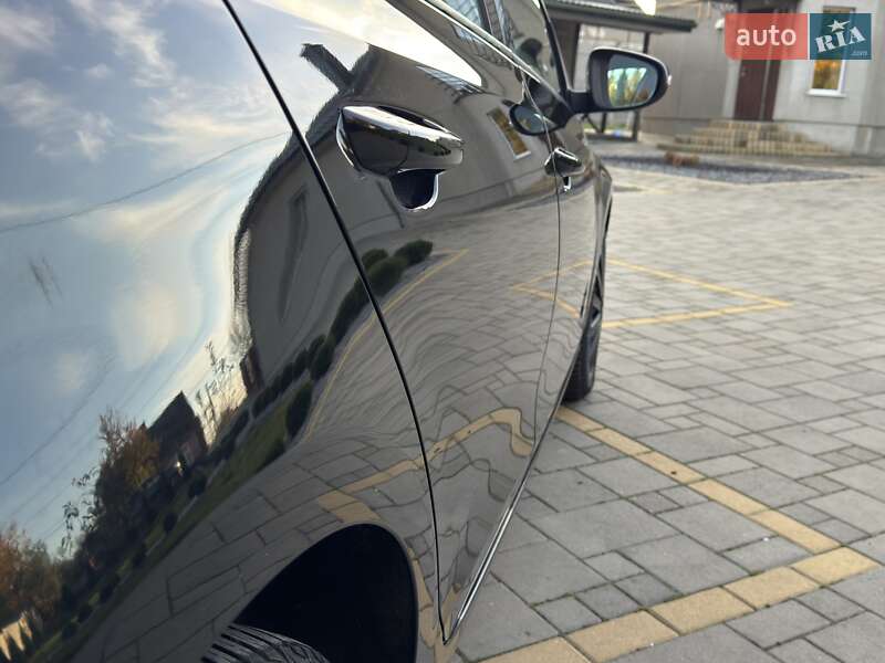 Хэтчбек Volkswagen Golf 2009 в Нововолынске
